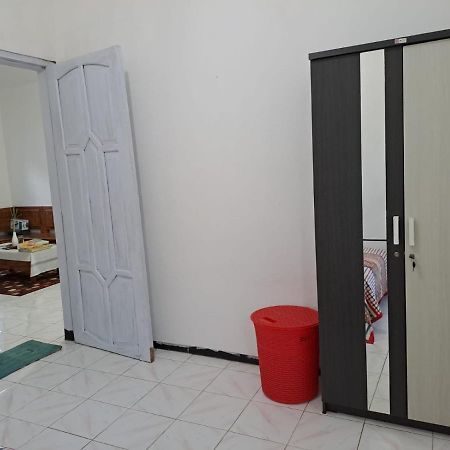 Indo Homestay Маланг Екстер'єр фото